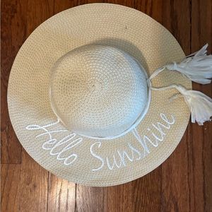 Hello Sunshine sun hat.